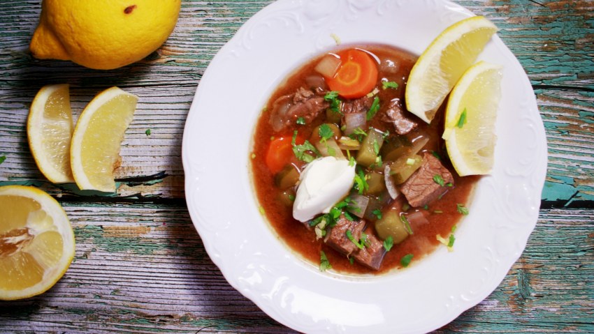 Солянка с анчоусами
