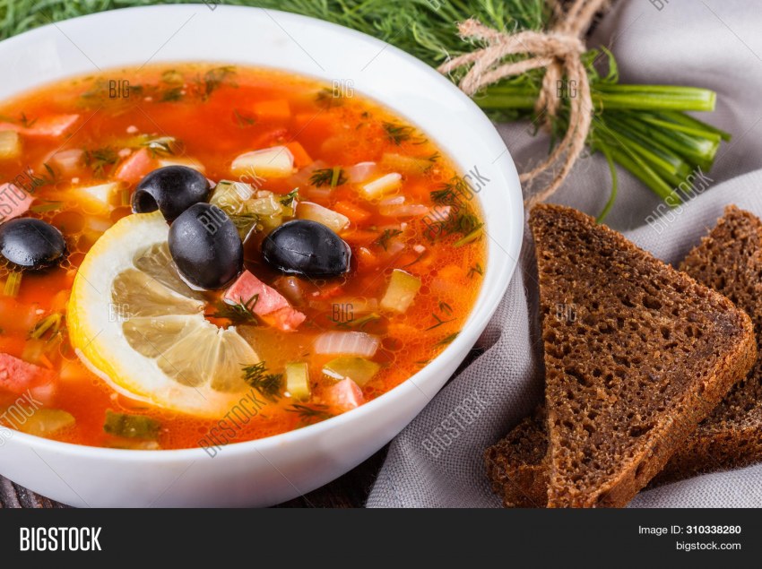 Солянка мясная сборная с фасолью