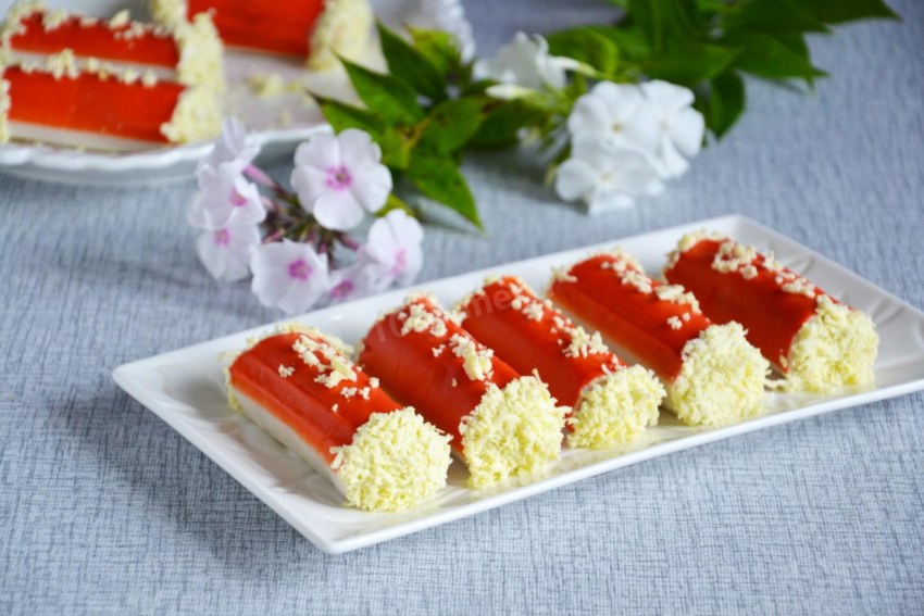 Салат крабовые палочки сыр