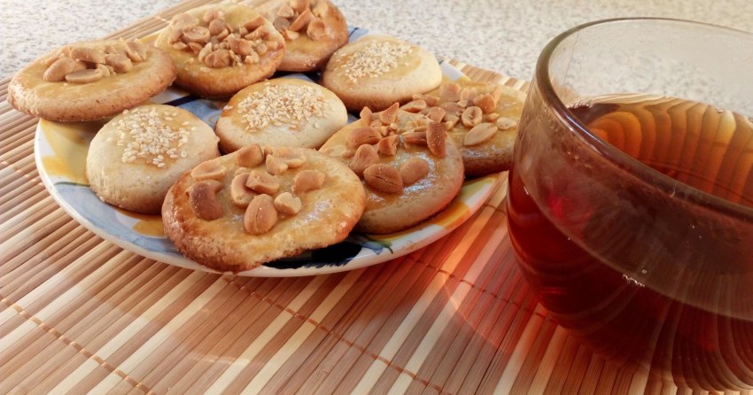 Песочный Коржик с арахисом