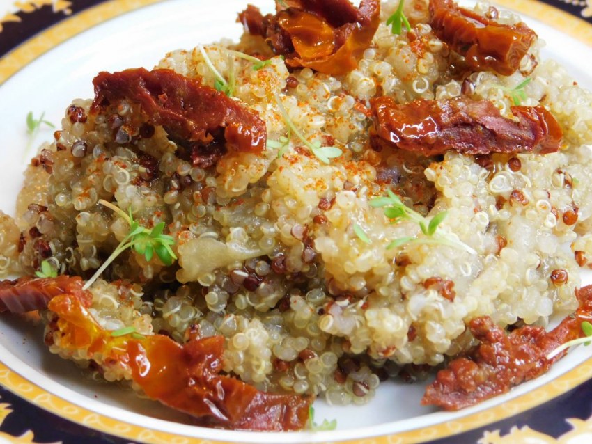 Авокадо фаршированный с шампиньонами киноа