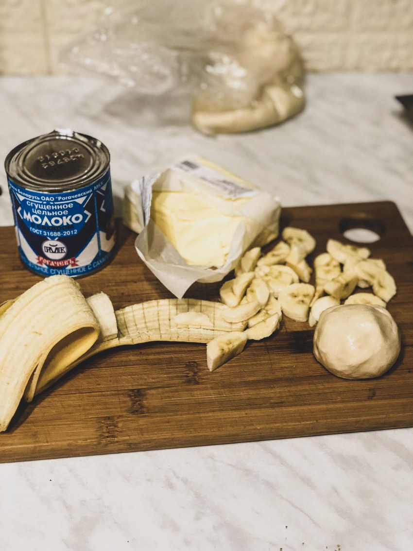 Женщина с бананом