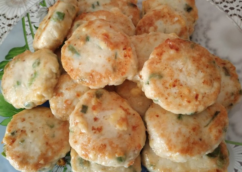 Куриные котлетки с сыром