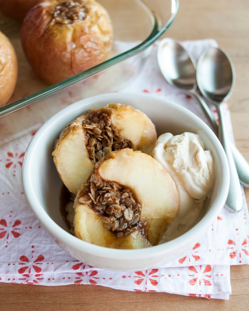 Запеченная овсянка с яблоками