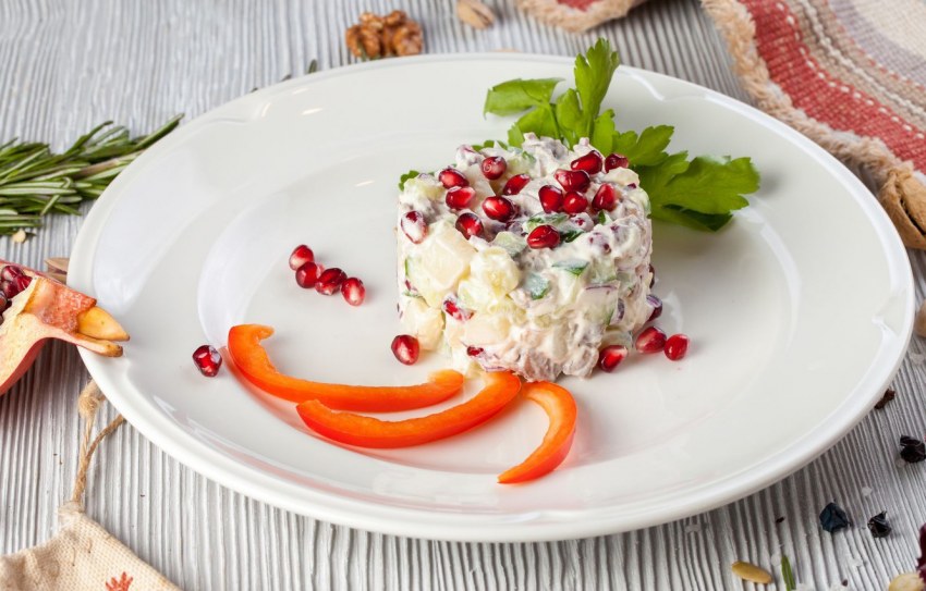 Салат с жареной говядиной