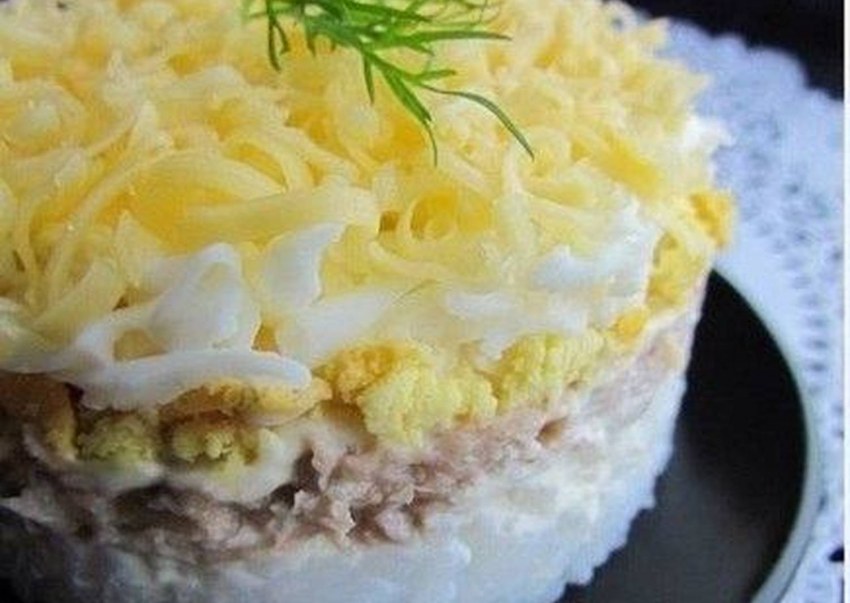 Салат Мимоза с горбушей