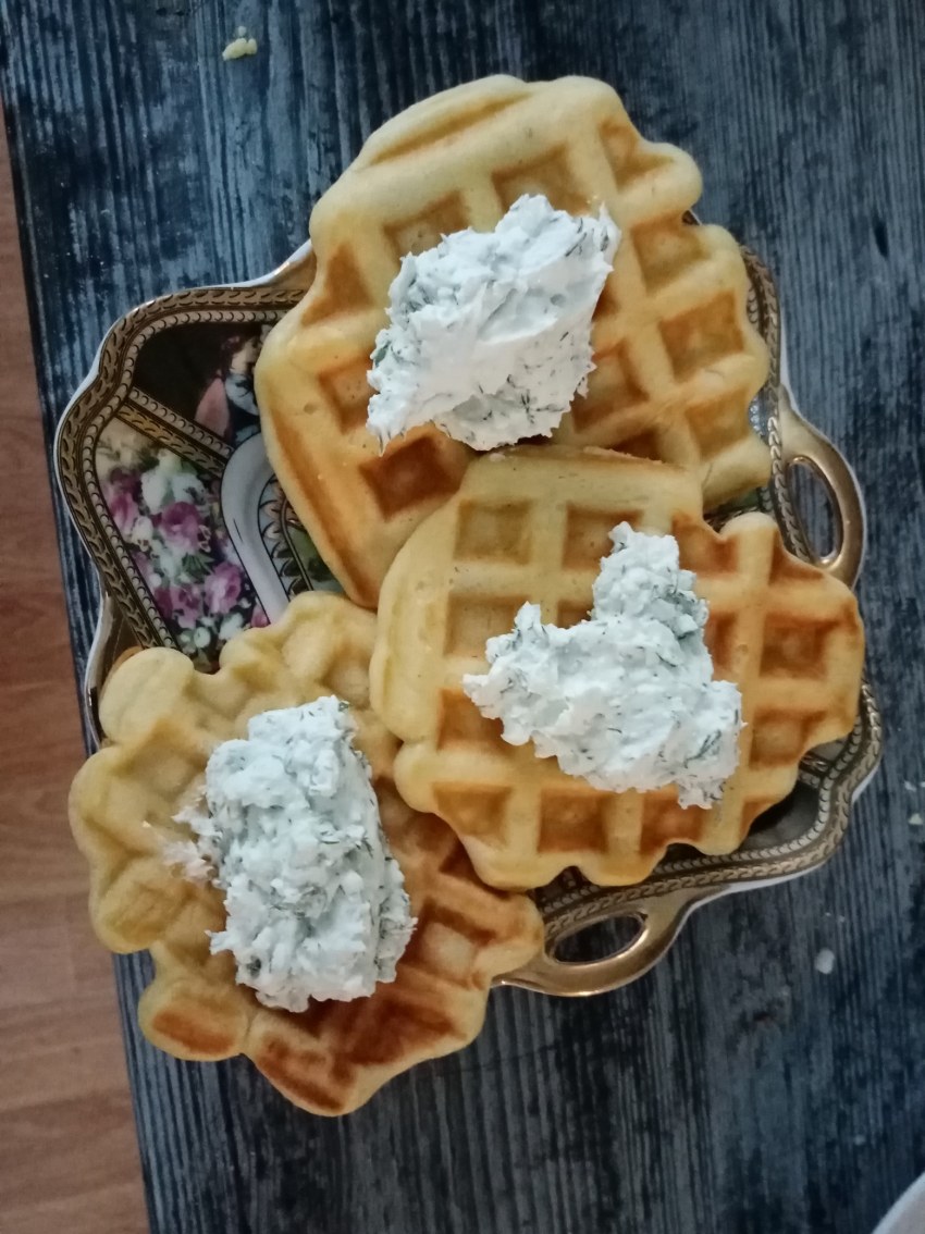 Вафли с сыром в вафельнице