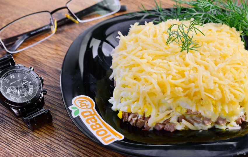 Салат мясной каприз