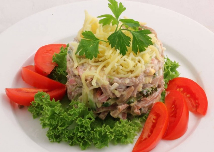 Салат с языком