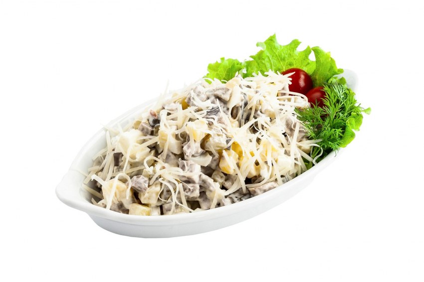 Салат картофельный с солеными огурцами