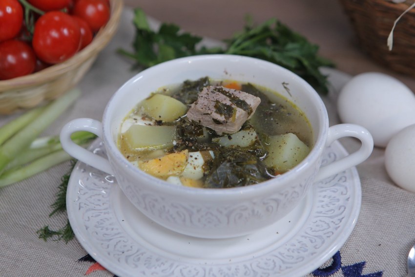 Щи с крапивой и щавелем