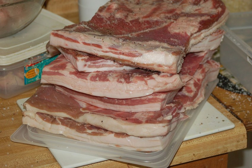 Сало с мясом толстое