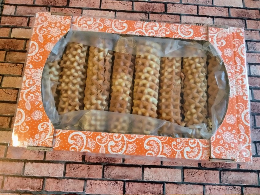 Торт из трубочек вафельных со сгущенкой