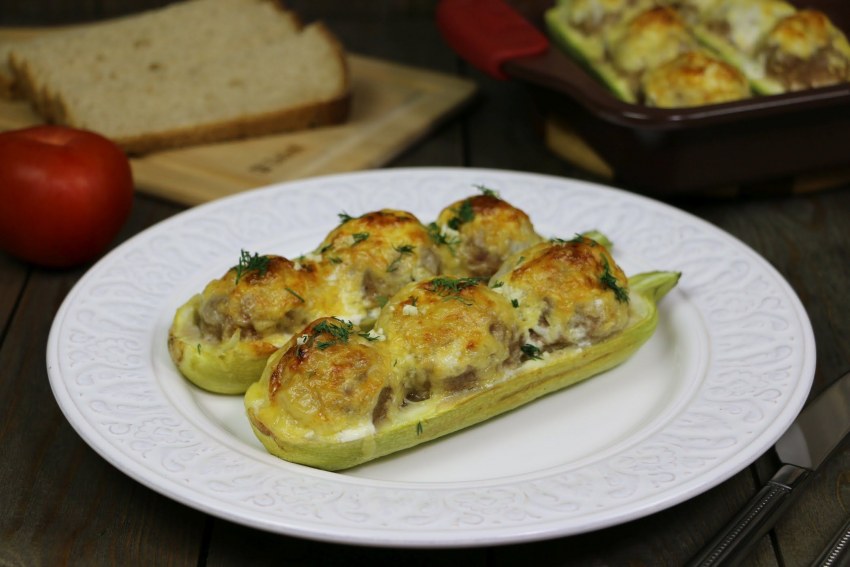 Лодочки из кабачков с мясом