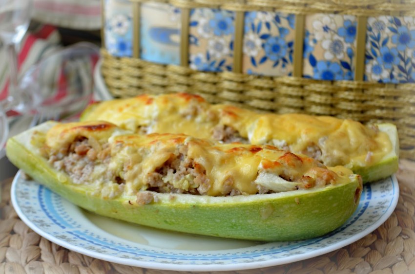 Фаршированные кабачки пенечки