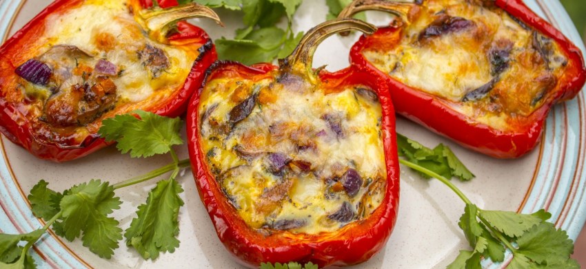 Рулетики из перца с сыром