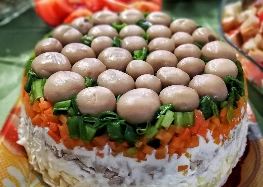Салат грибная Поляна