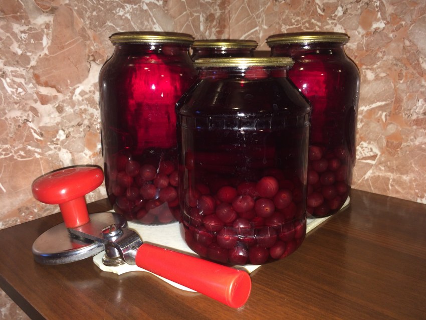 Вишневый компот закатка
