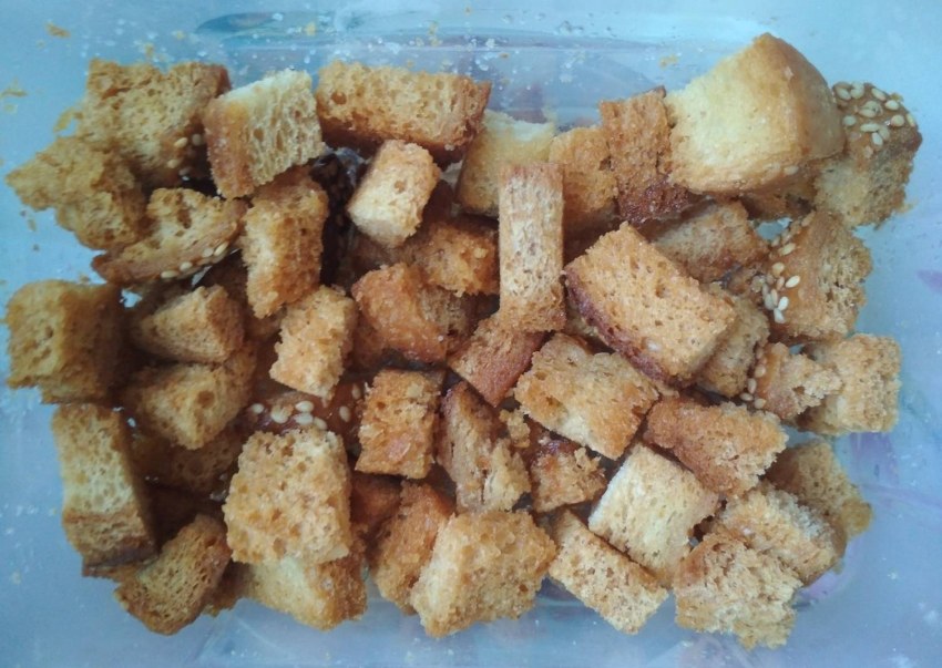 Сухарики для Цезаря крутоны