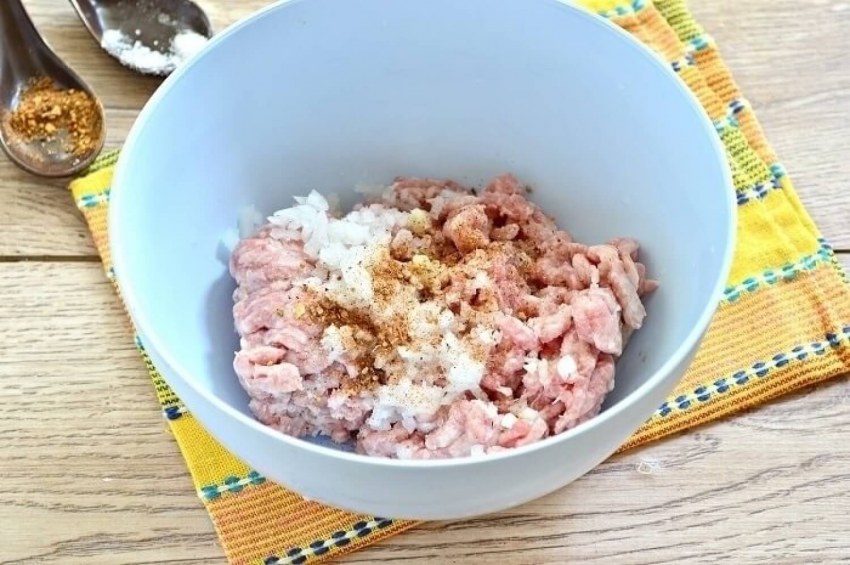 Котлеты с овсяными хлопьями и фаршем