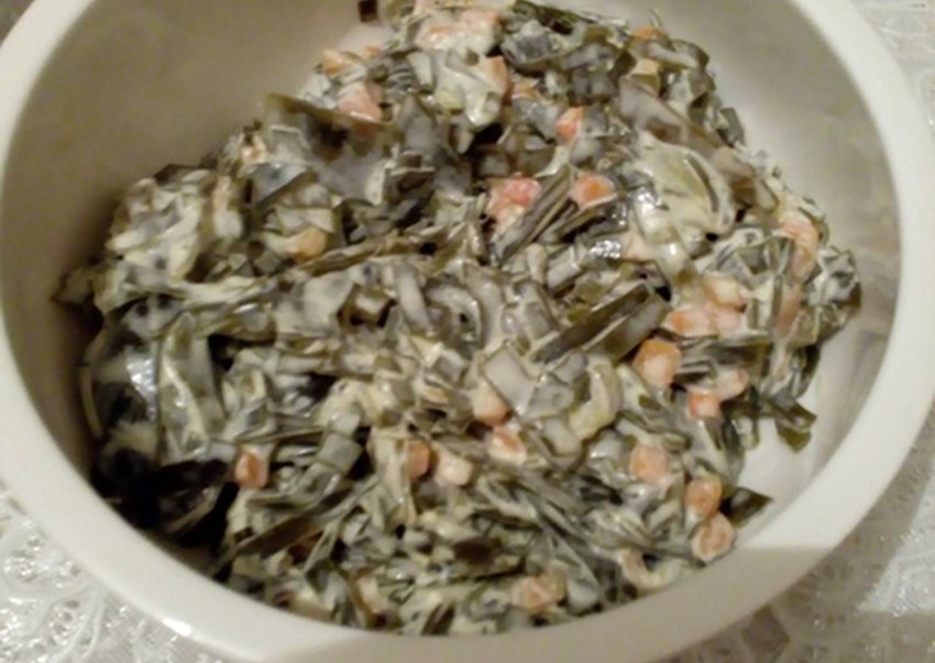 Салат с тунцом и морской капустой
