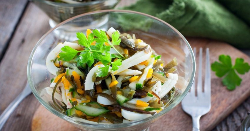Салат с морской капустой