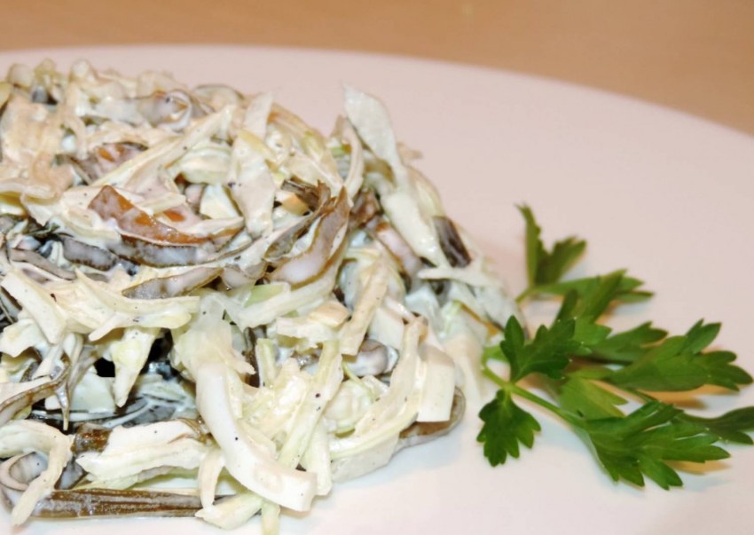 Морская капуста с белокочанной капустой