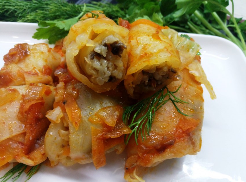 Голубцы с яйцом и рисом