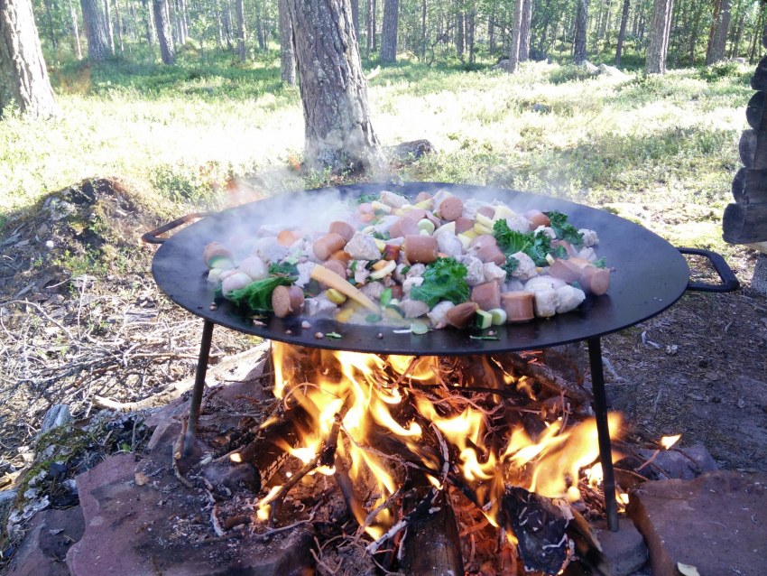 Сожгли картошку на садже