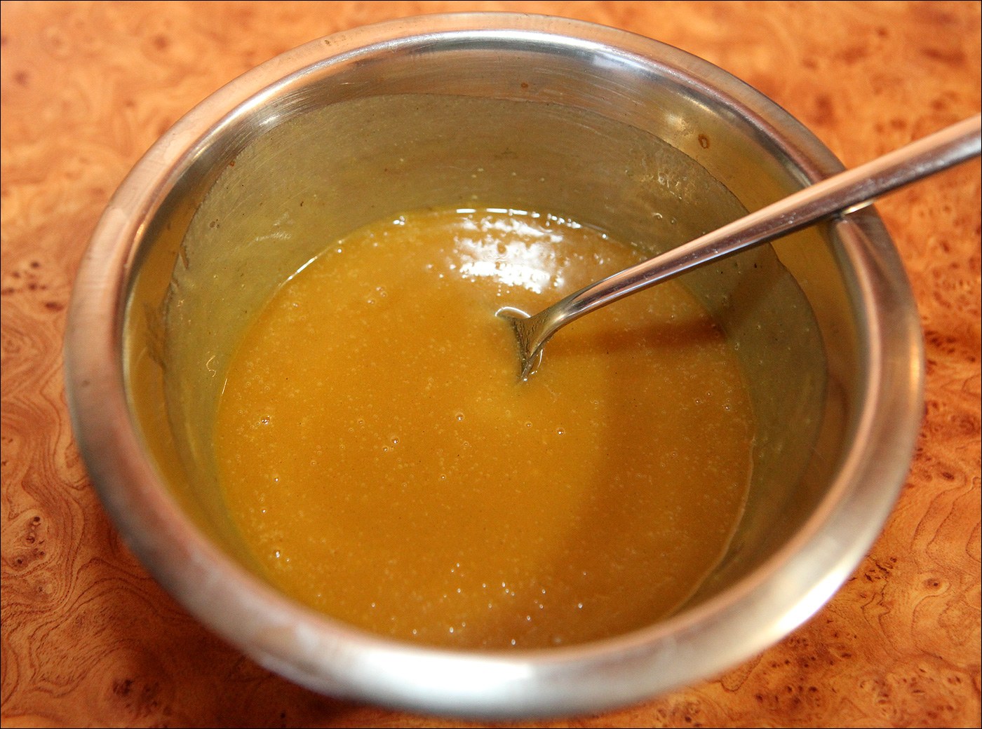 Горчичный соус приготовление. Мед горчица соевый соус. Медово-горчичный соус. Соус горчица с медом. Медово уксусный соус.