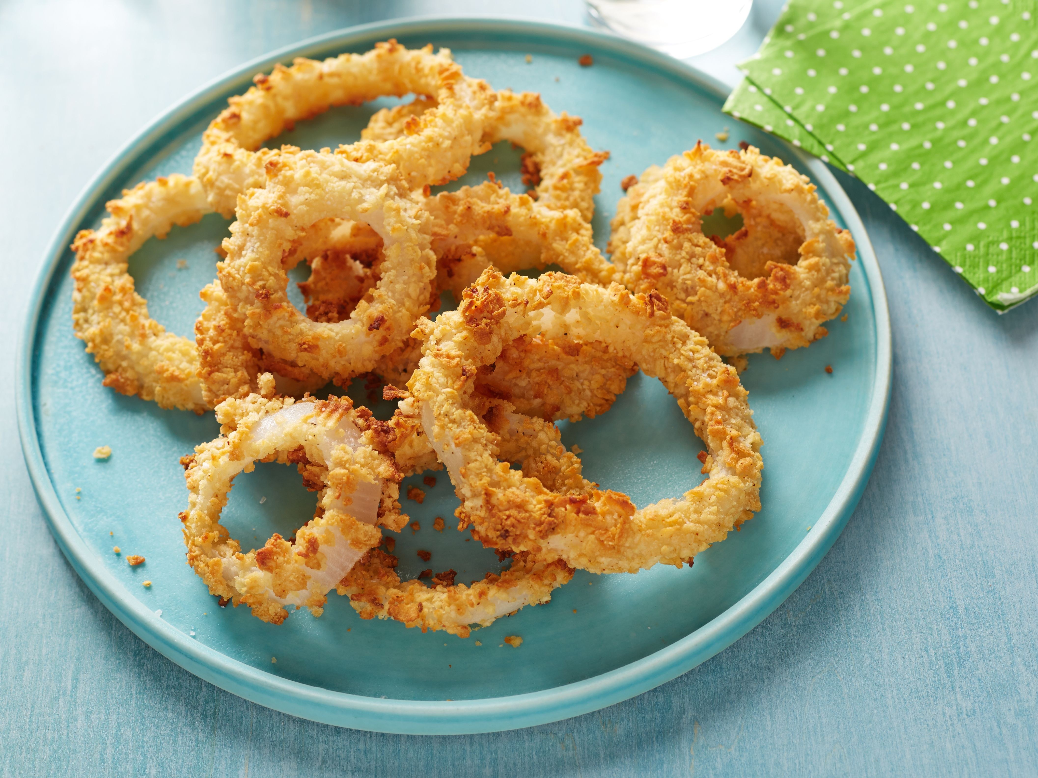 Кольца в духовке. Луковые Колечки (onion Rings,. Луковые Колечки (onion Rings) вектор. Кольца лука во фритюре. Луковые кольца во фритюре.