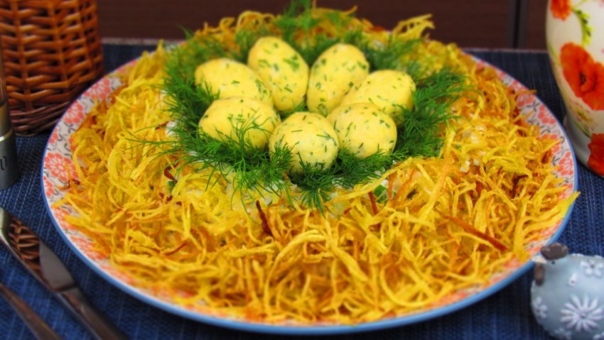 Салат Птичье гнездо с картошкой фри