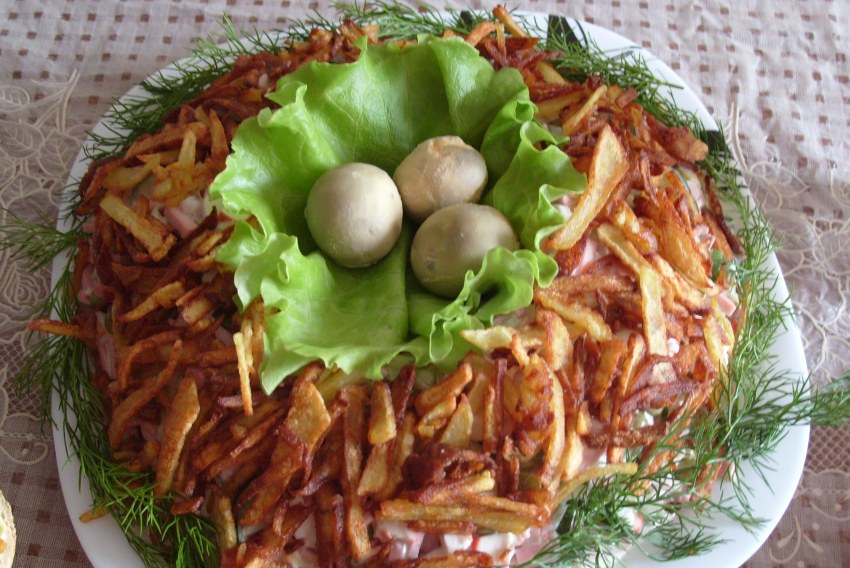 Блюдо гнездо глухаря