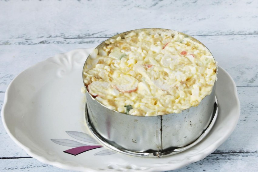 Крабовый салат с рисом