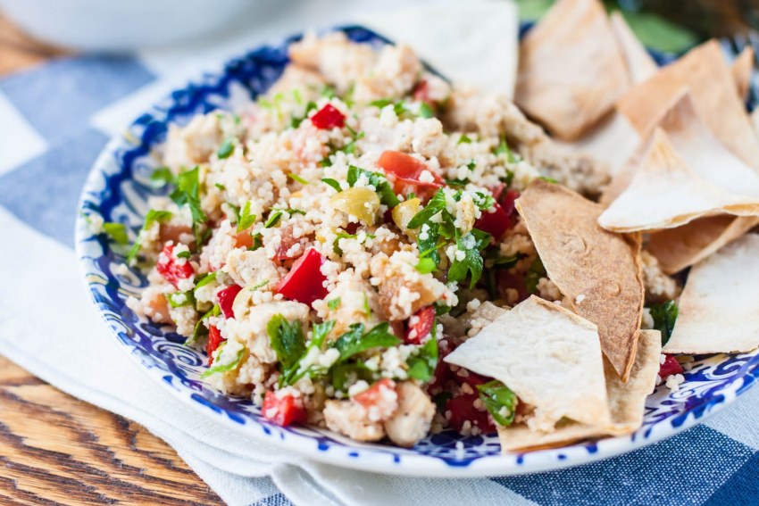 Салат с кускусом и курицей