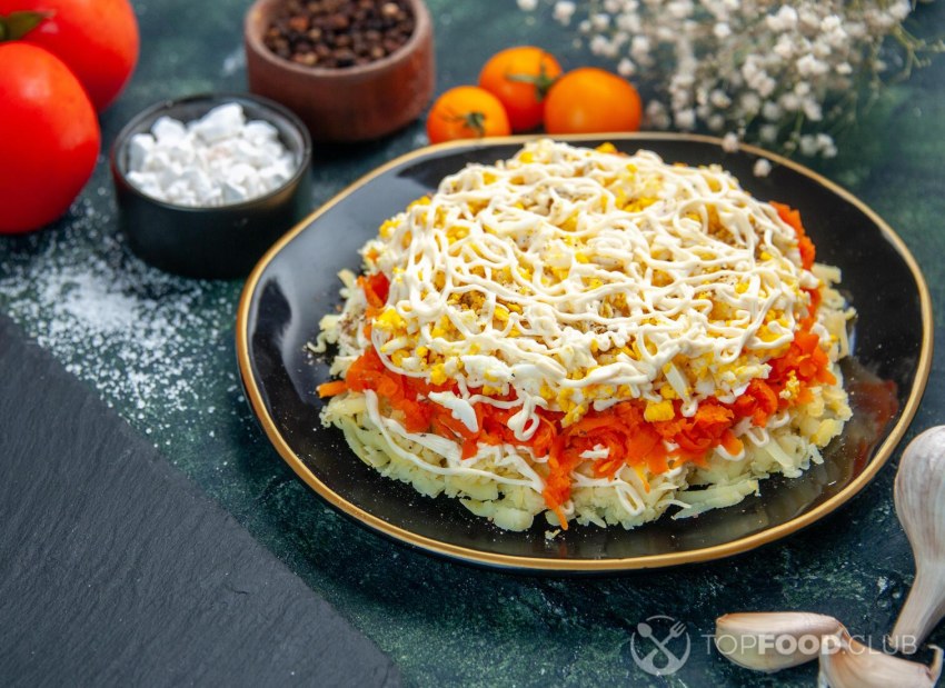 Салат невеста с курицей и плавленным сыром слоями