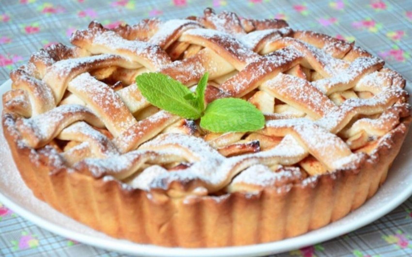 Шарлотка с яблоками Юлии Высоцкой