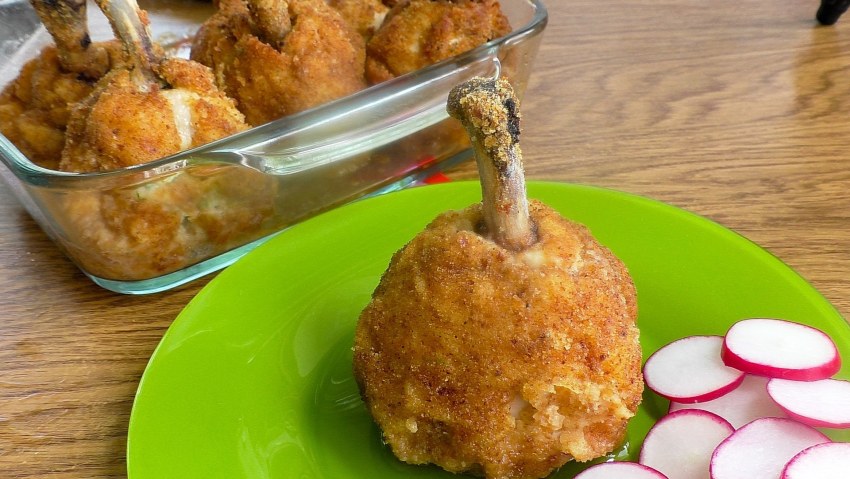 Котлета на косточке из куриных ножек