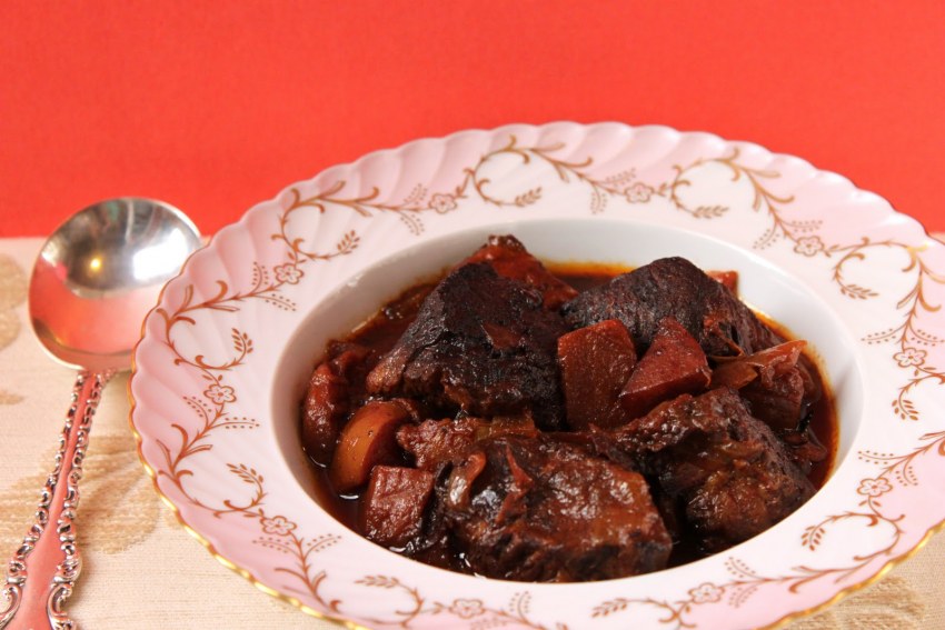 Мясо с айвой