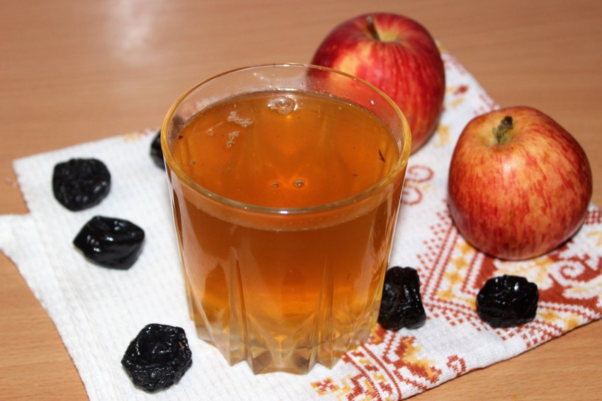 Компот из кураги и чернослива и изюма