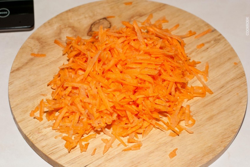 Тушёная капуста с макаронами без мяса