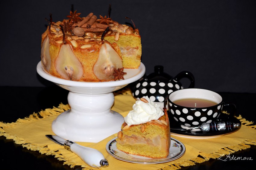 Чай с пирогами и пирожными