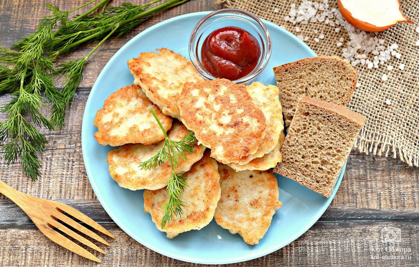 Куриные оладьи с морковью