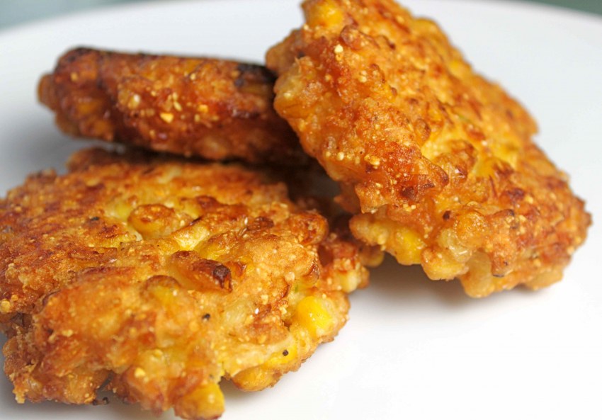 Капустные оладьи с сыром