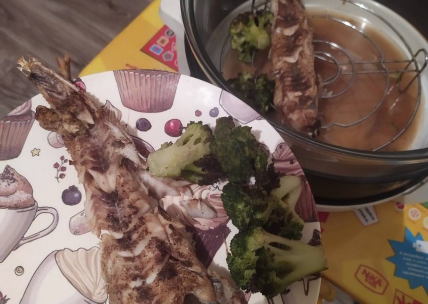 Скумбрия фаршированная овощами