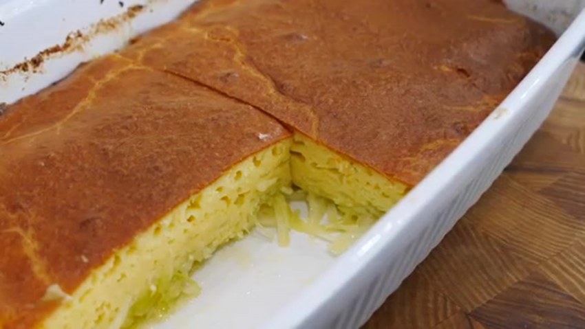 Заливной капустный пирог на сметане