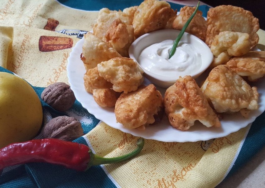 Цветная капуста с чесноком и сыром
