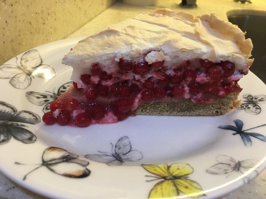 Пирог с творогом и изюмом