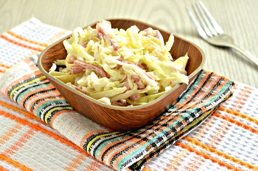Салат из редьки с овощами