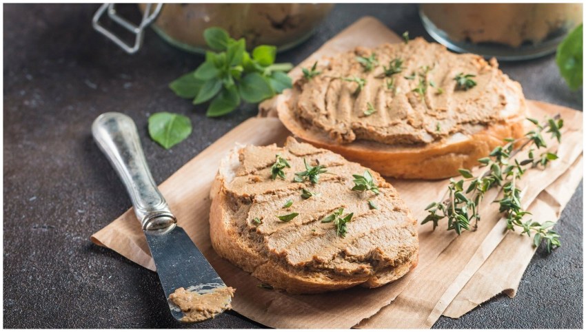 Печёночный паштет из куриной печени с грибами